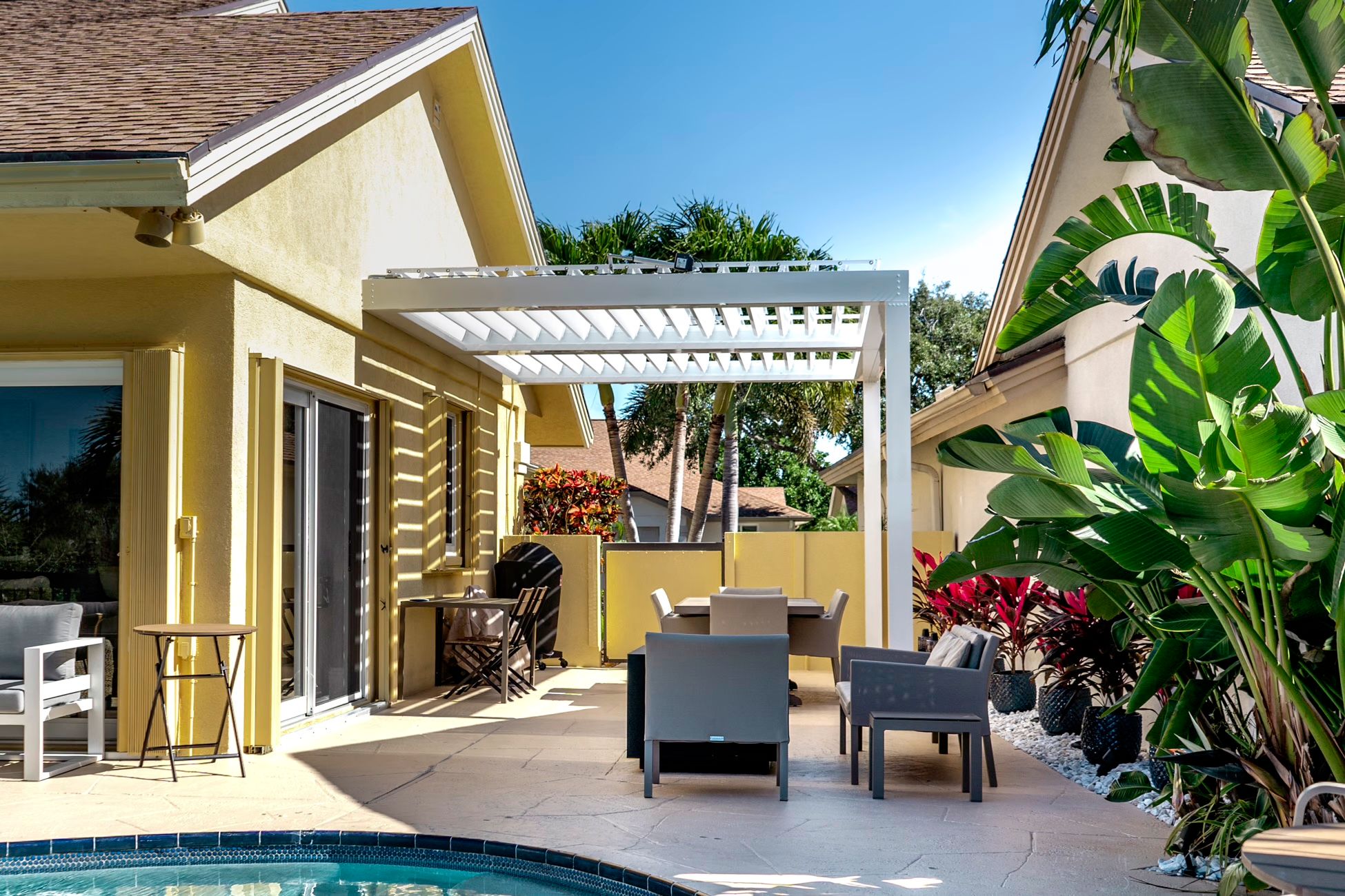louvered pergola contractors south florida, aluminum pergola south florida, pergola builders broward miami