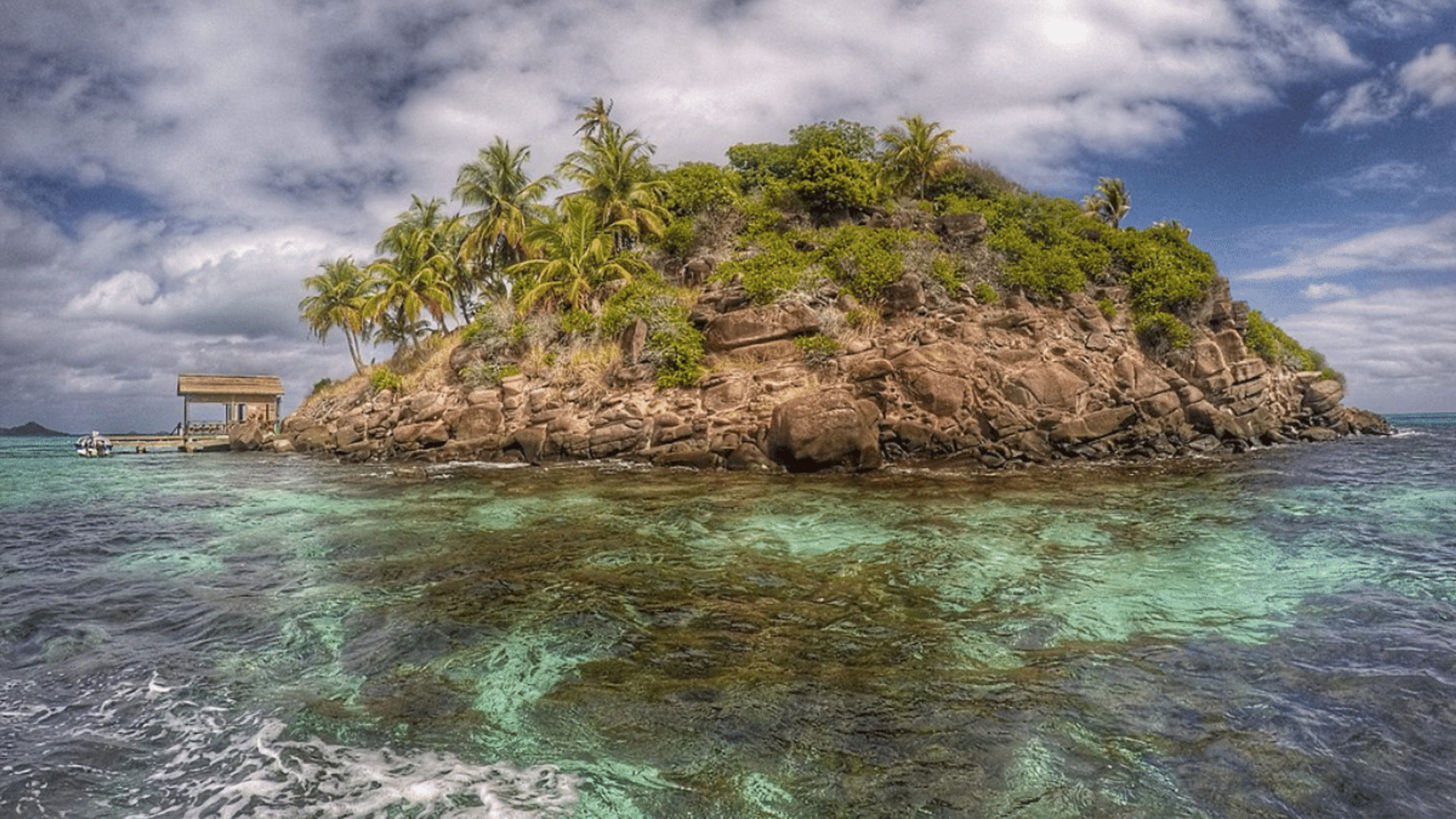 The Scuba Diving Volunteers Protecting Coral Reefs in the Caribbean, Colombia