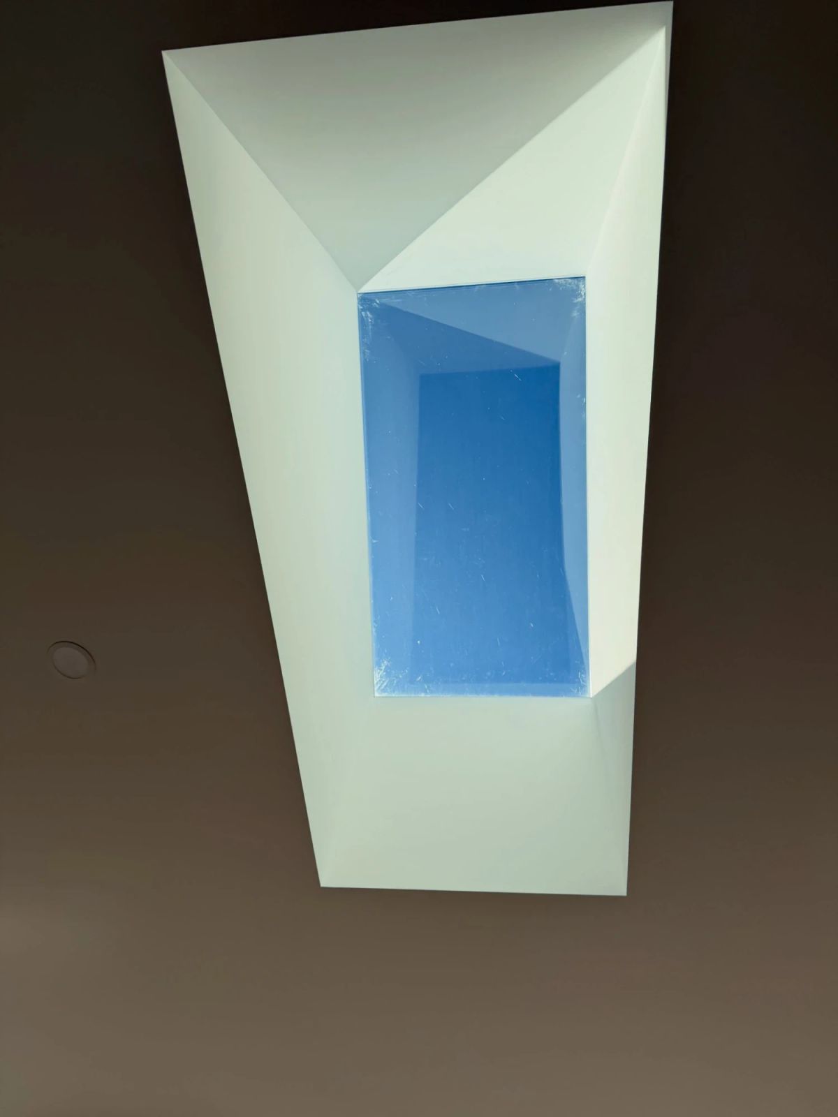 Painted skylight well
