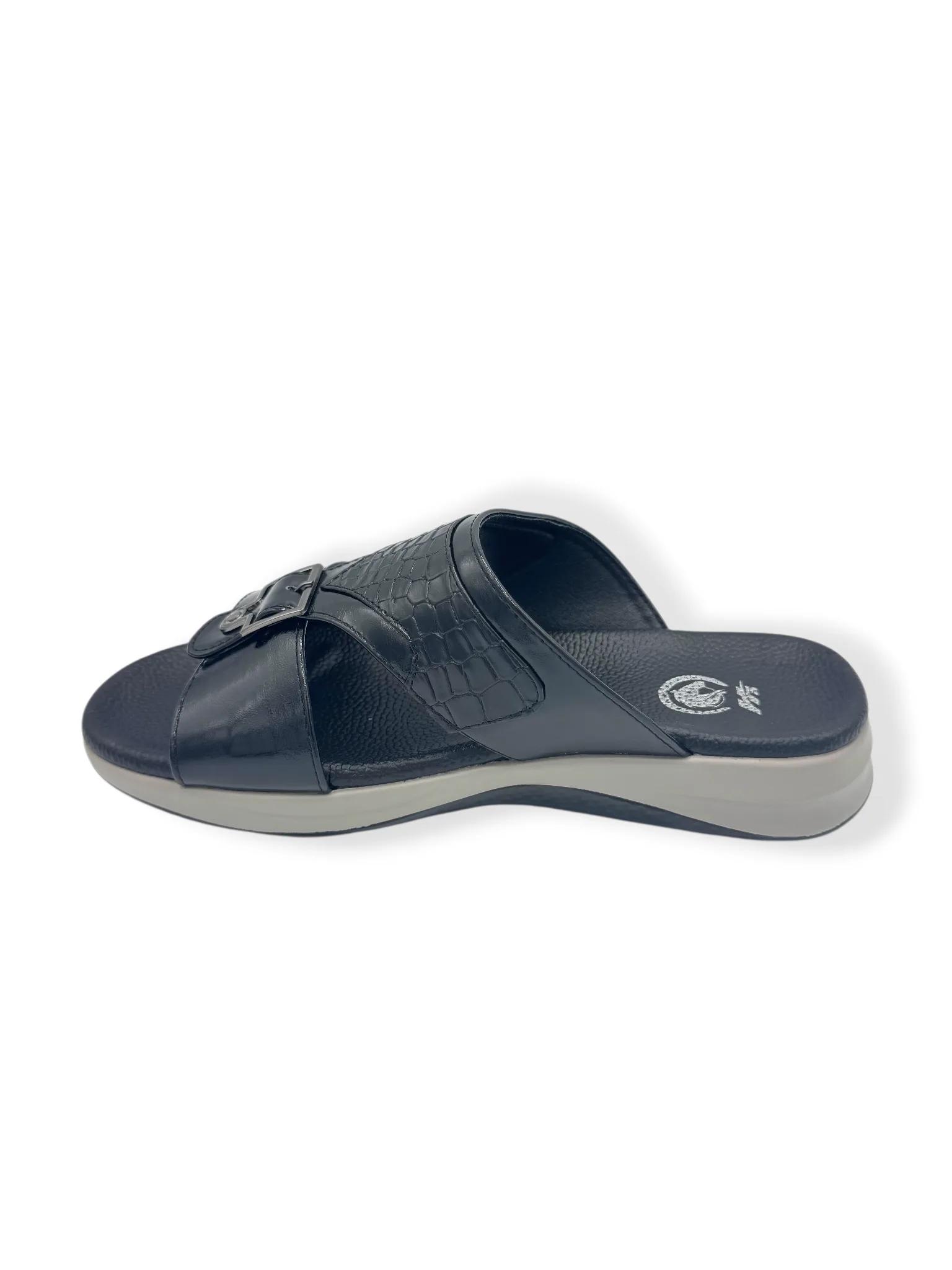 Horse HRS9 — Elegant Sandal