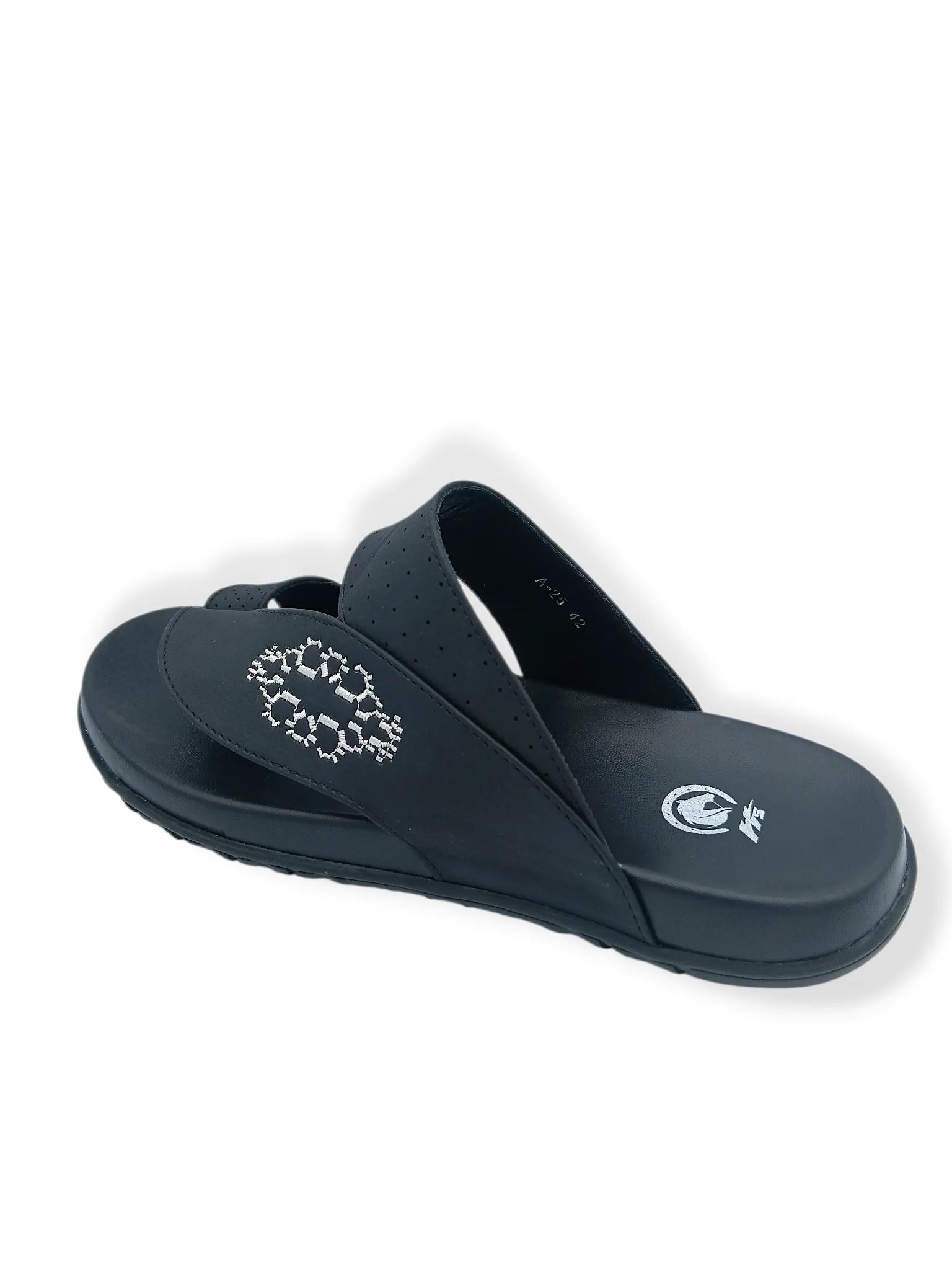 Horse HRS02 — Lifestyle Sandal 3