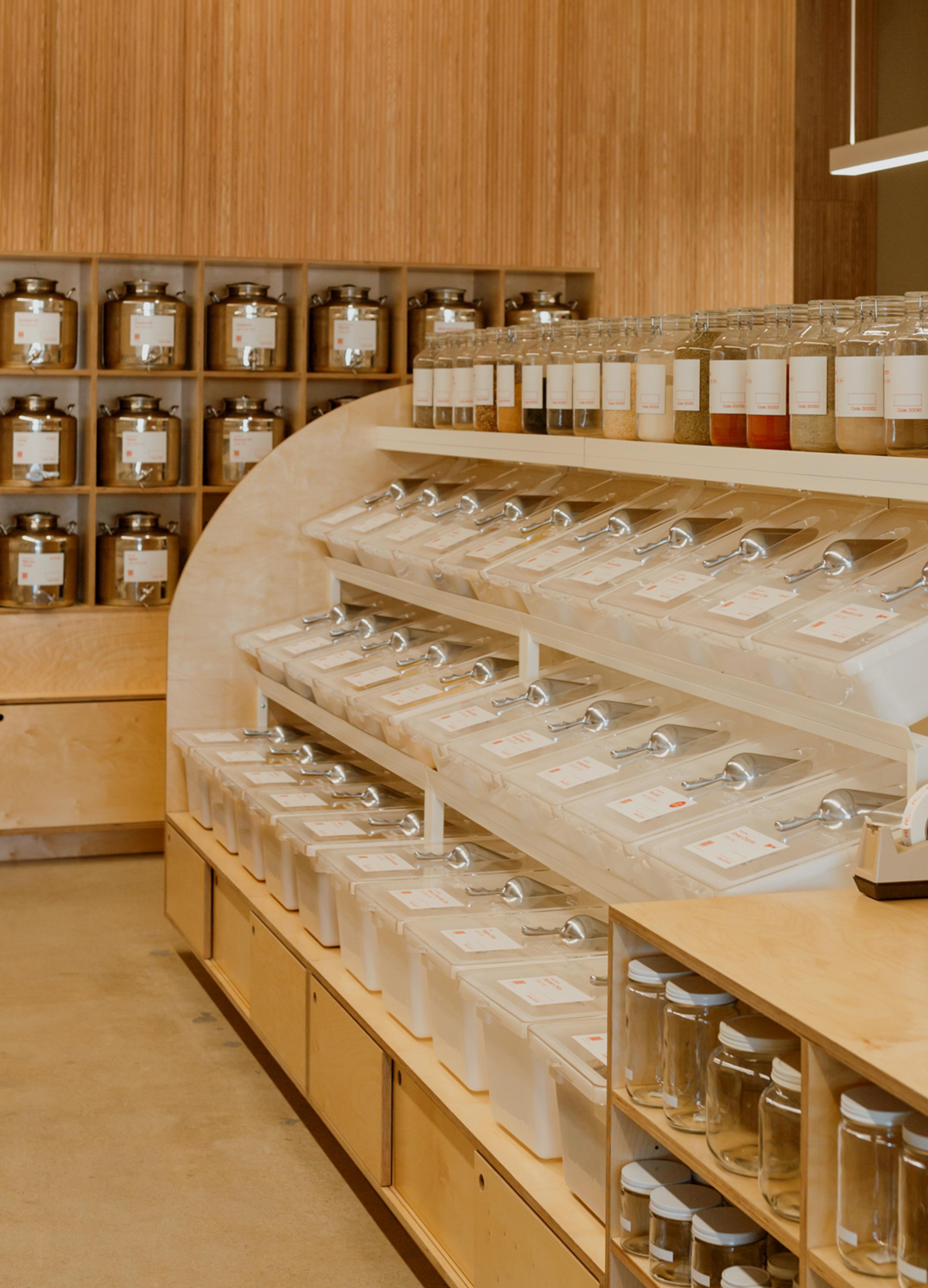 Sustainable, package-free eco shopping in Mar Vista. Shop bulk foods, refills, and low-waste essentials at re_ grocery. The future is refillable!