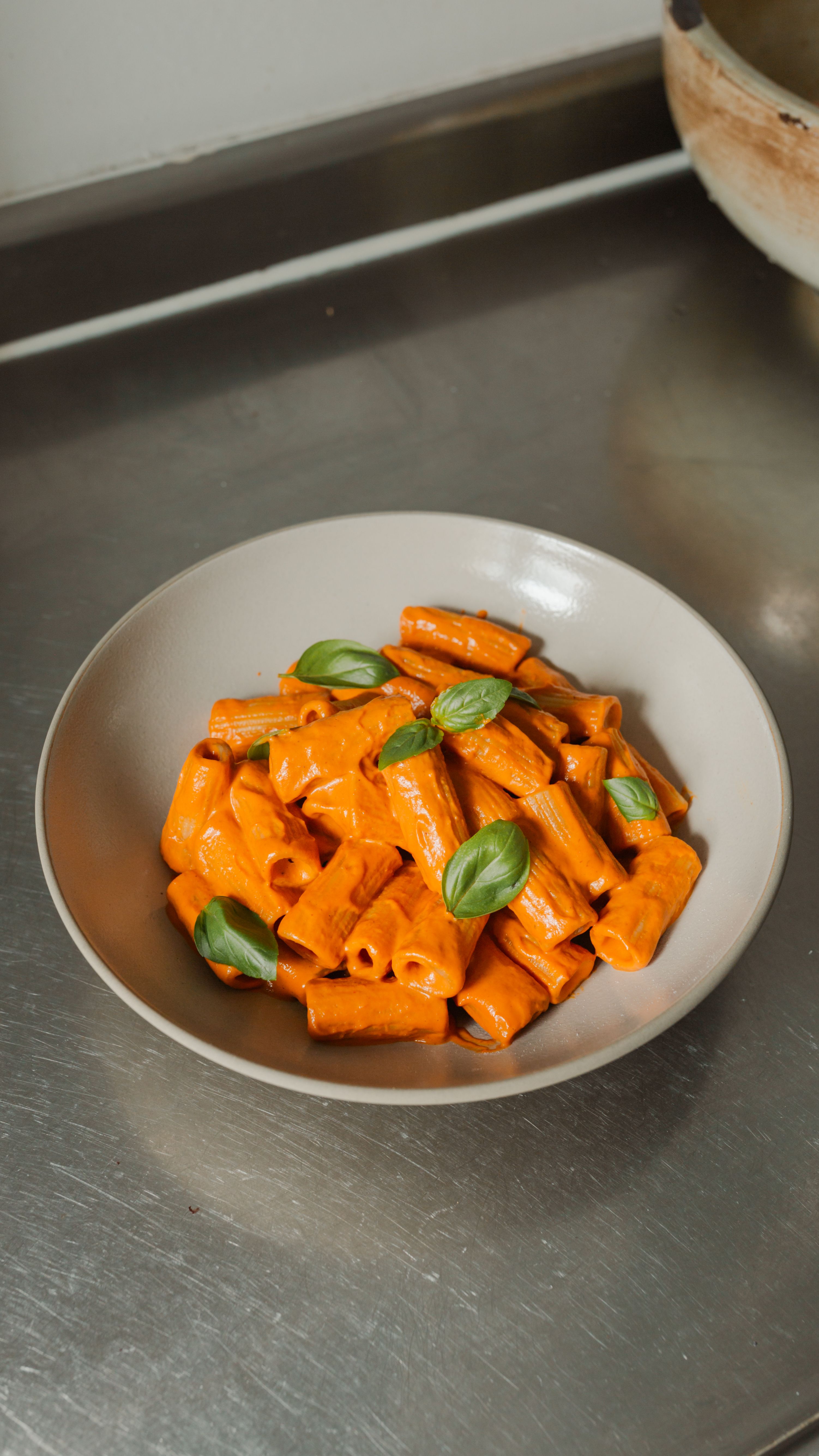 ferrazzani rigatoni semolina pasta with roasted red pepper sauce