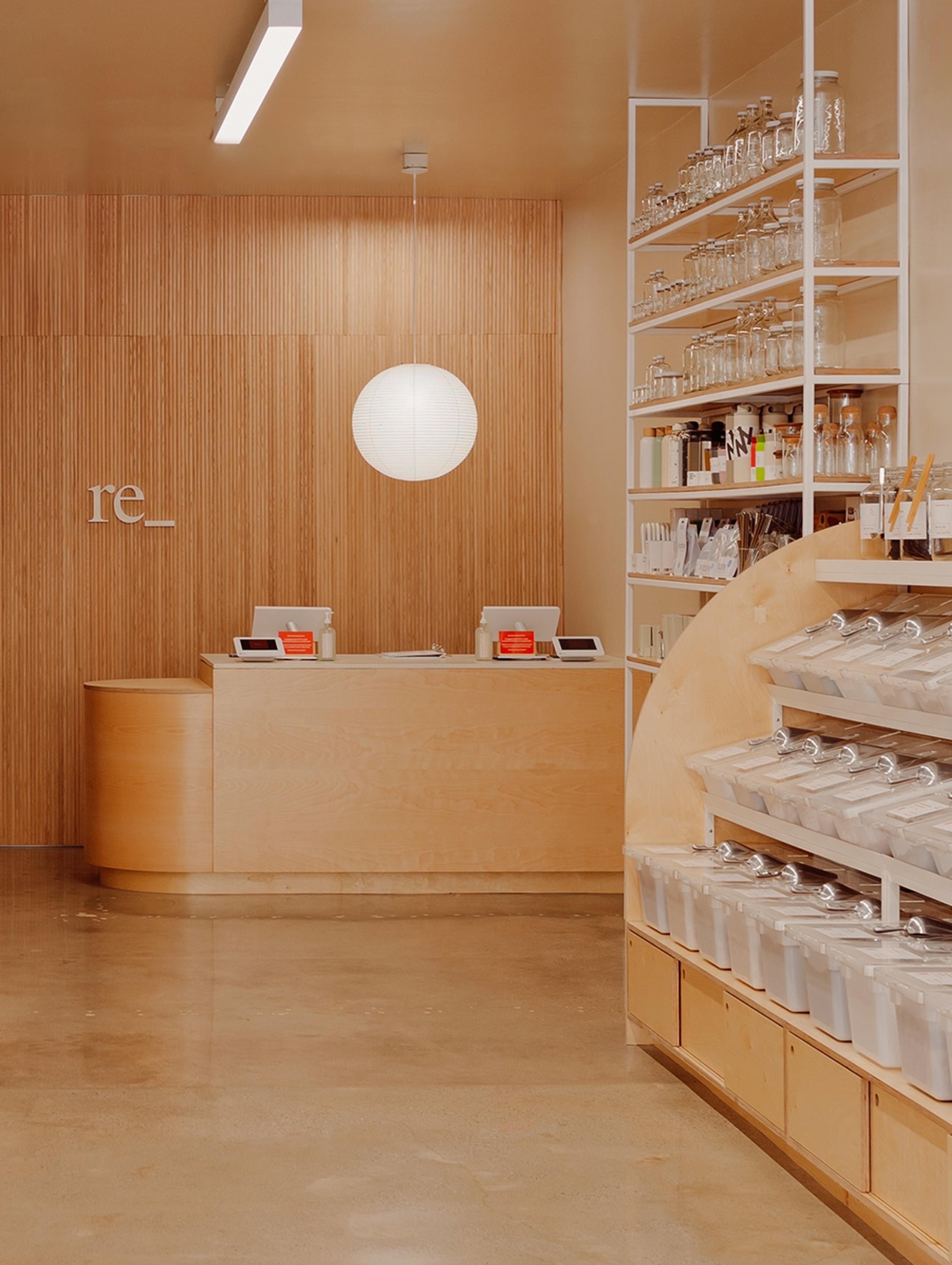Sustainable, package-free eco shopping in Studio City. Shop bulk foods, refills, and low-waste essentials at re_ grocery. The future is refillable!