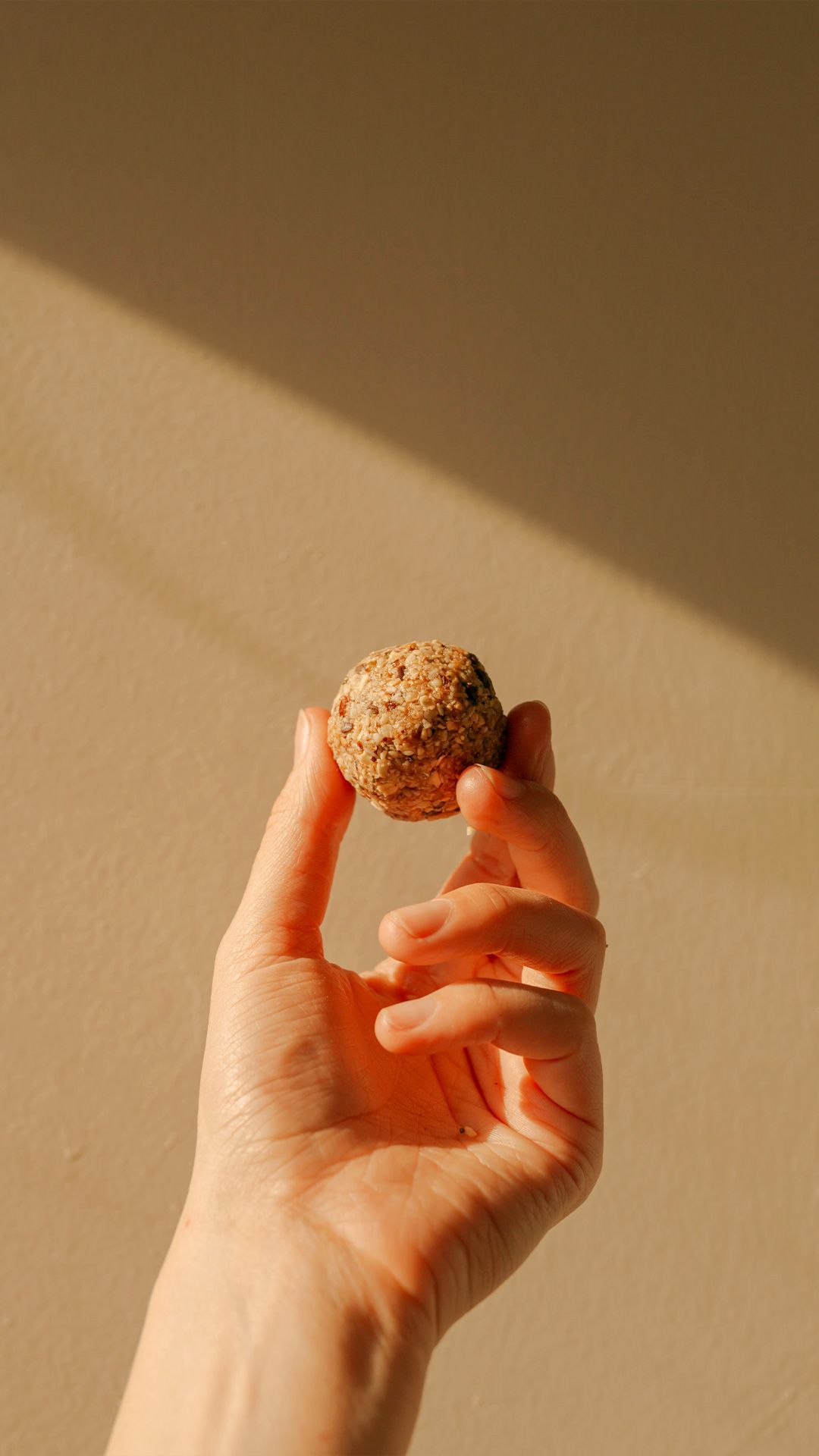 no bake cookie ball in a hand