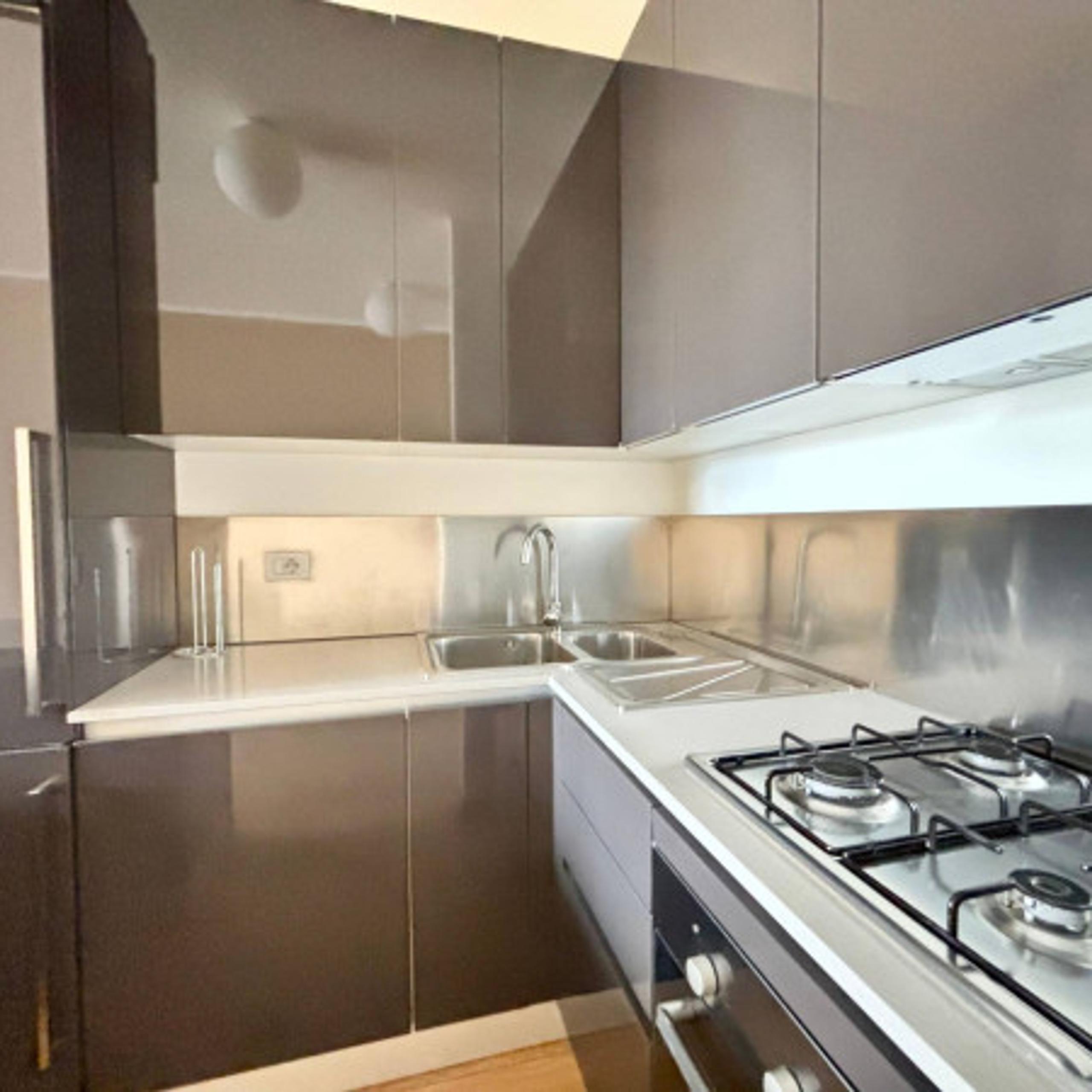 gas burners, kitchen, sink, oven