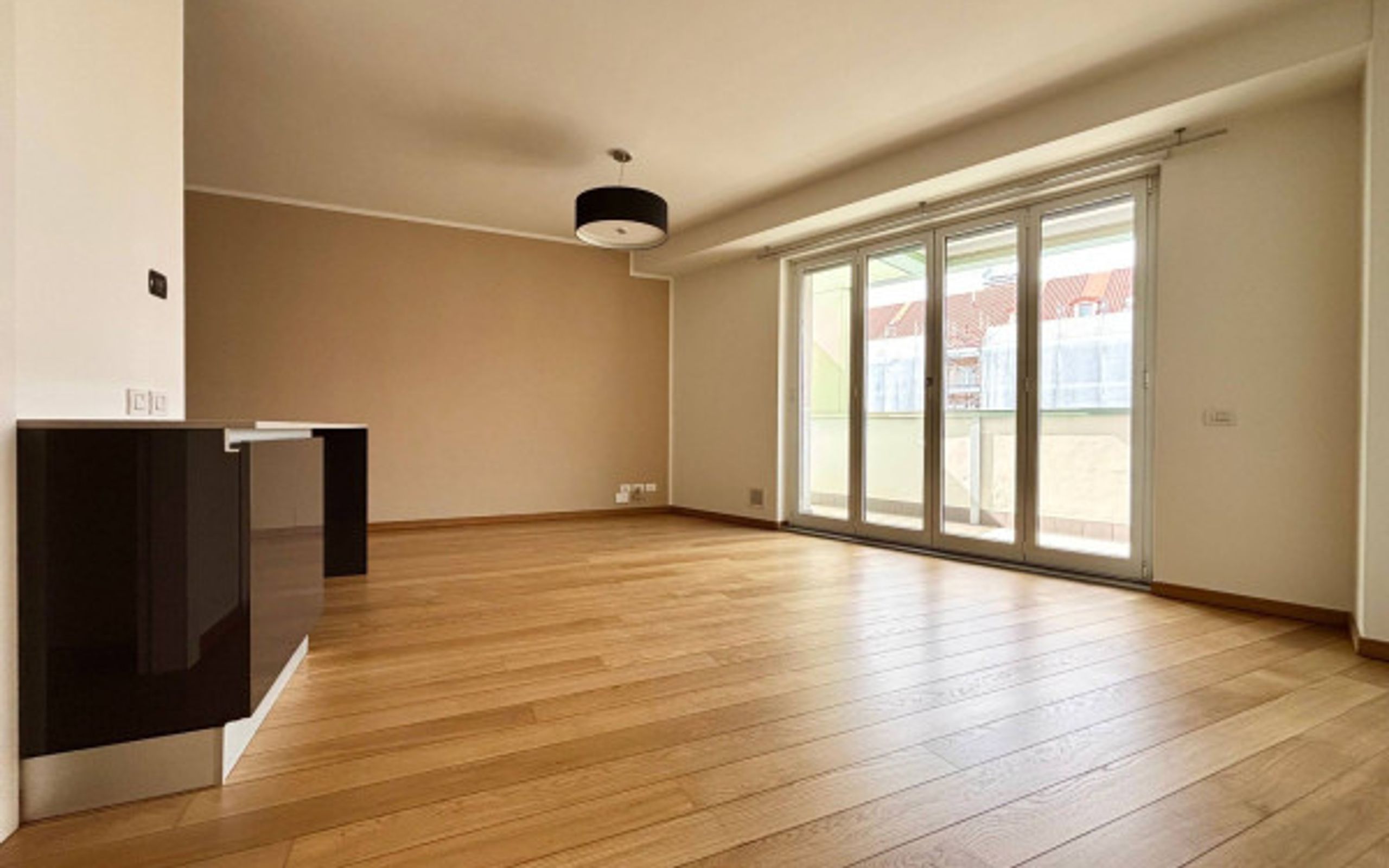 living room, glazed door, lamp, console table