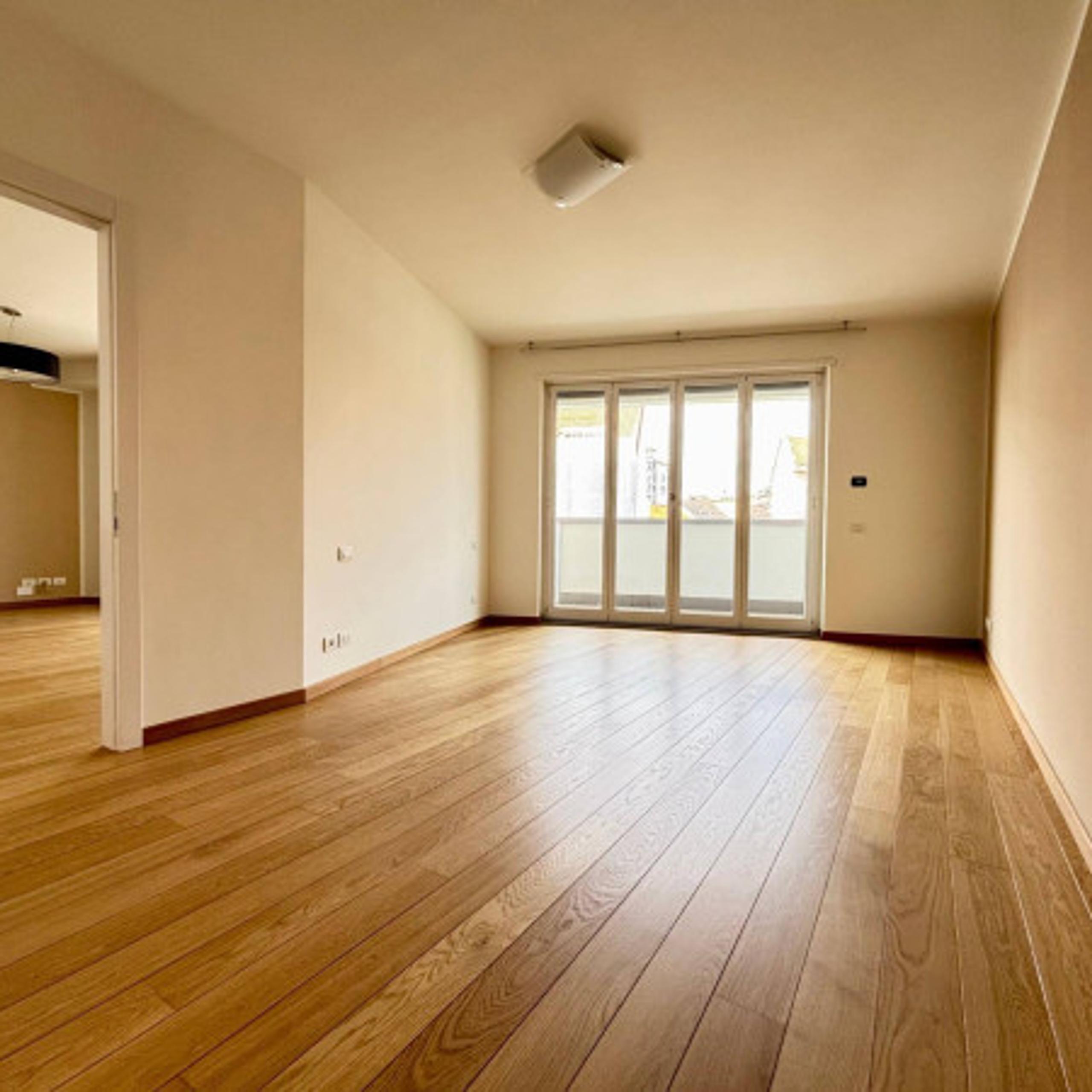room, parquet floor, glass door