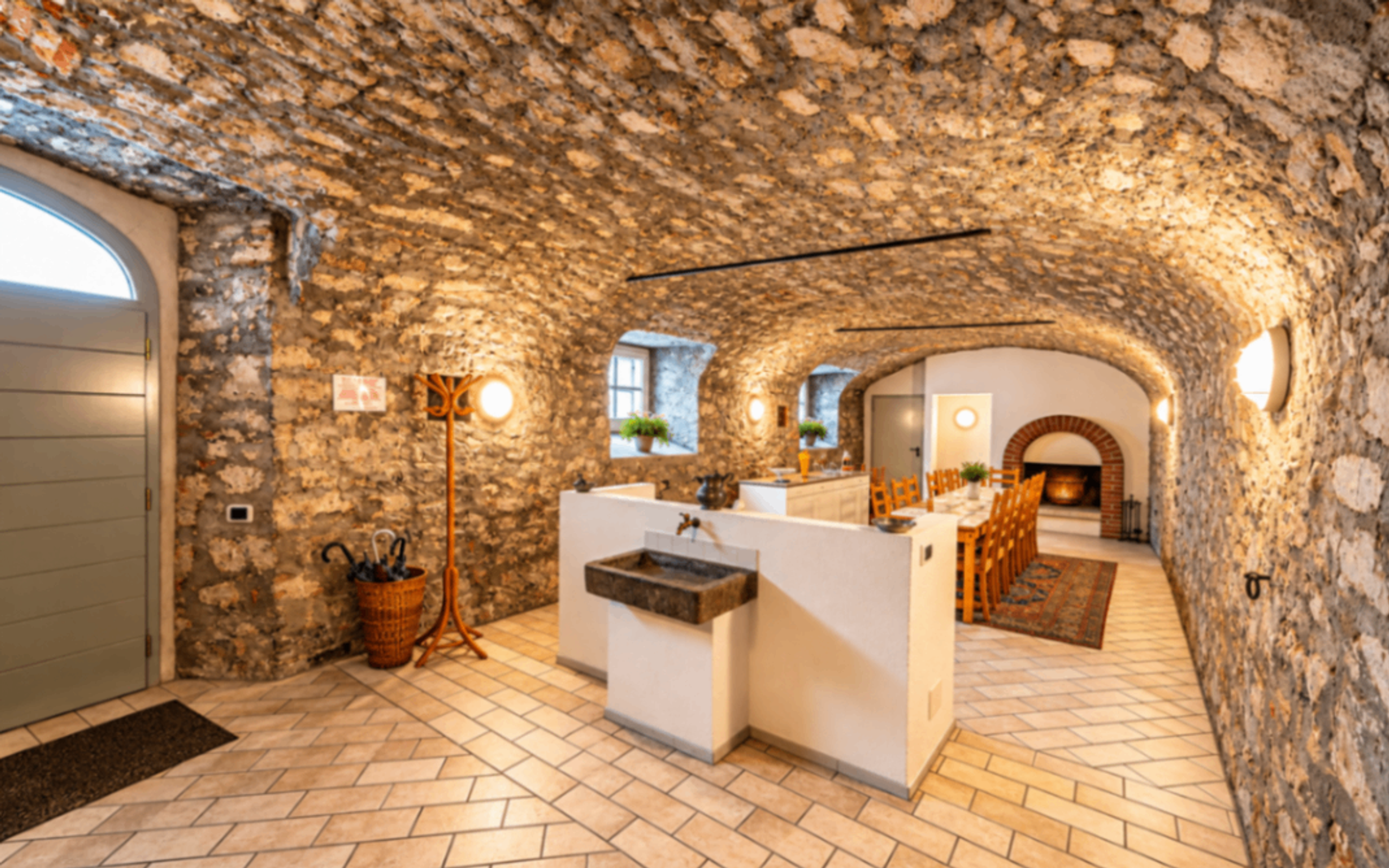 Stone walls, Kitchen, Dining room, Fireplace, Windows