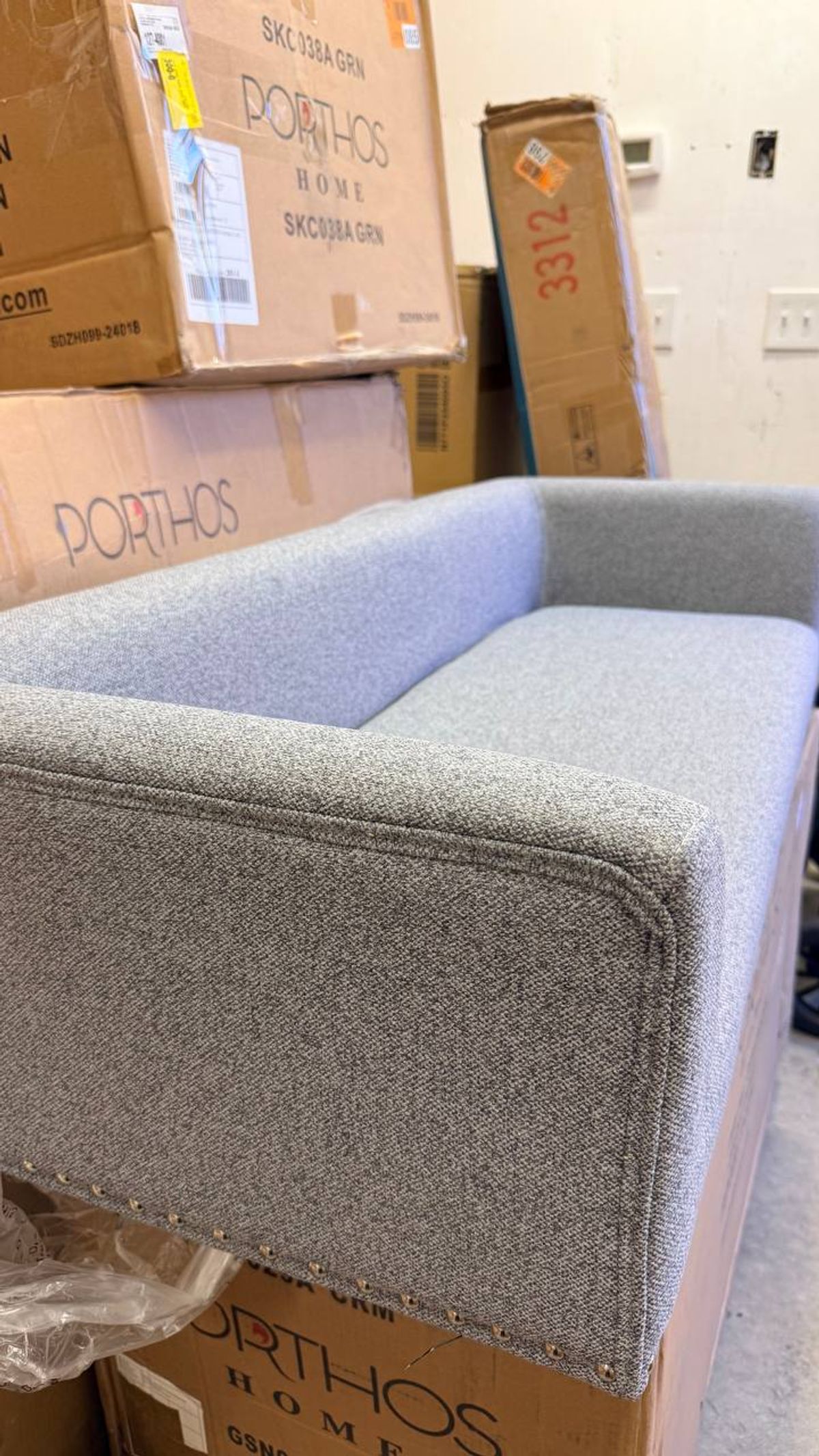 Porthos Home Nevis Upholstered Bench | Grey | QY063A GRY | Brand New 7