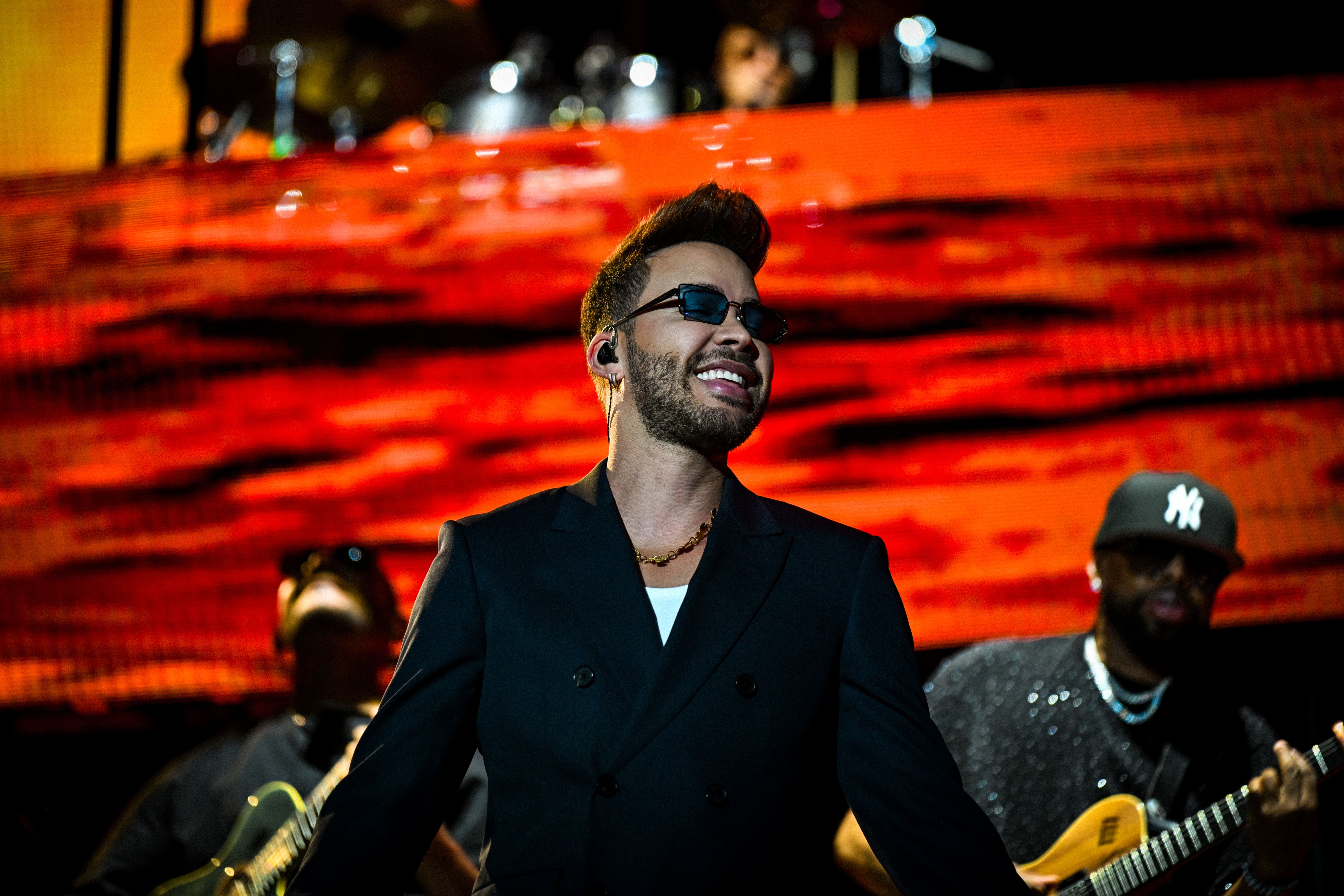Prince Royce cantando icónica 2026 (Sevilla)