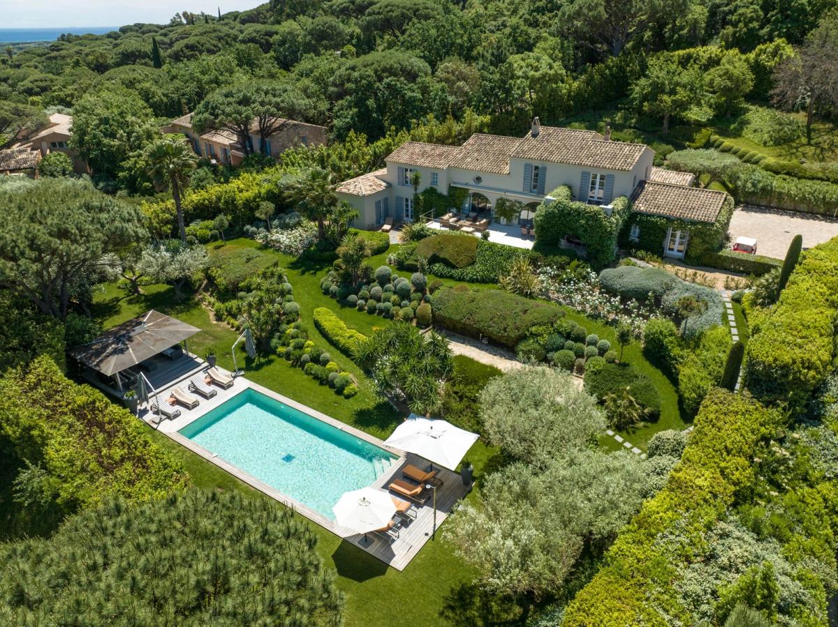 Private Light-Filled Villa near Route Des Plages, Saint-Tropez, France