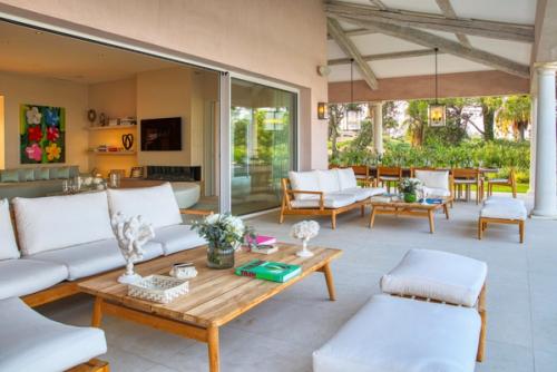 Elegant Villa with Panoramic Views of Pampelonne Beach, St Tropez, France 