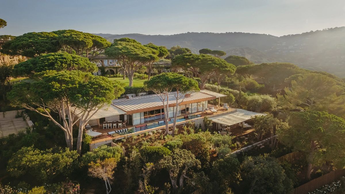 Philippe Starck-Designed Hilltop Hideaway Close to Saint-Tropez, France