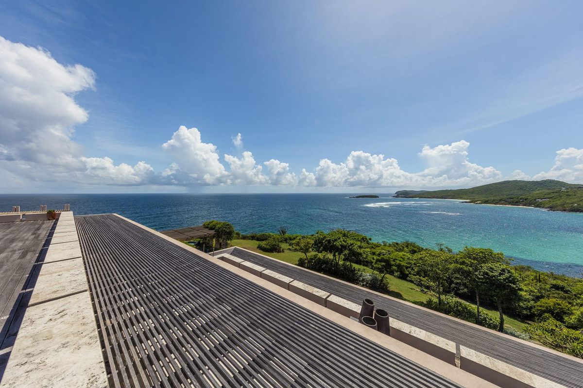Taliesin, Mustique