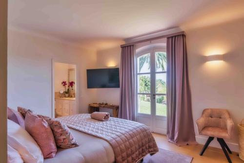 St Tropez Villa