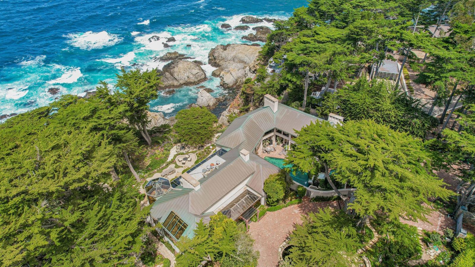 Unmatched Oceanfront Estate on the California Coastline, Carmel, USA