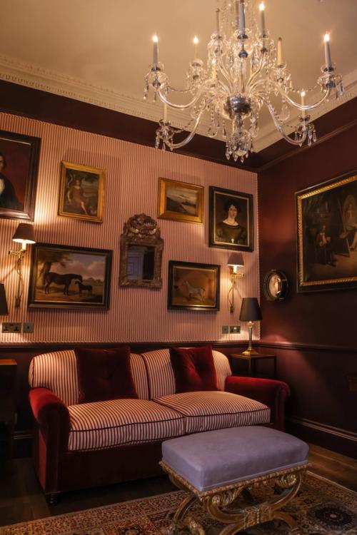 Second sitting room