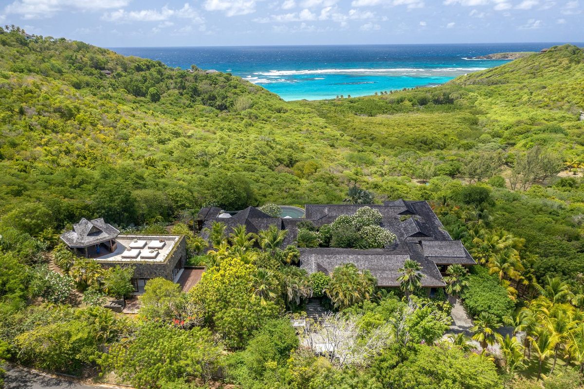 Serenissima, Mustique
