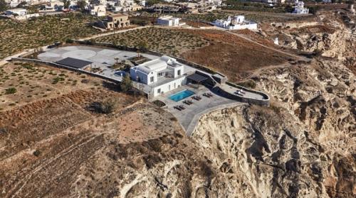 nafsika_estate_villa_santorini