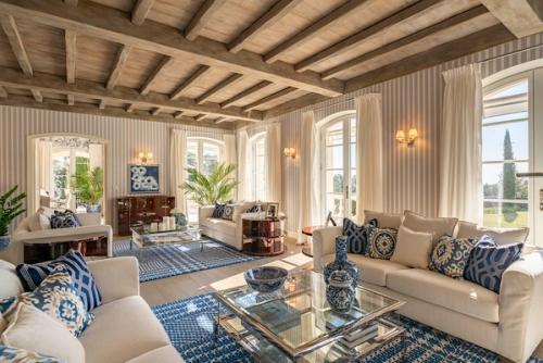 Saint-Paul-de-Vence--Large-Villa-Estate South of France