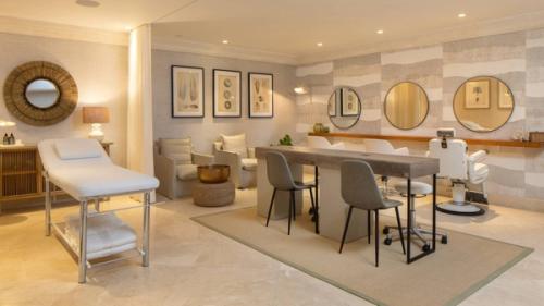 Villa Paynes Bay Barbados spa
