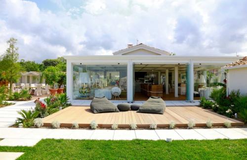La Datcha Forte dei Marmi Ultra Luxury Villa Rental Tuscany Italy