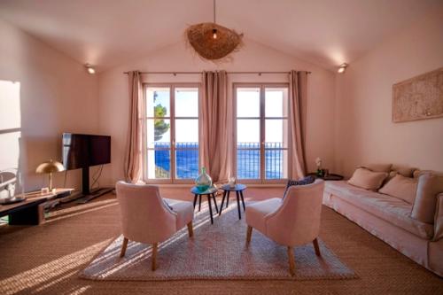 Ultra Luxury Seafront Villa in Cassis, South of France