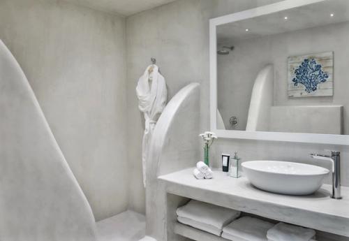 nafsika_estate_villa_santorini