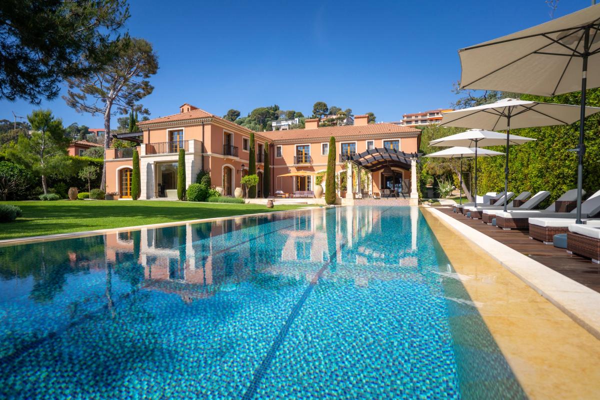 Magnificent Seafront Villa Next to Private Beach in Saint-Jean-Cap-Ferrat, France