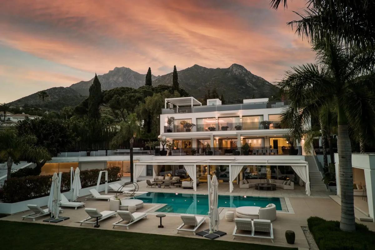 Stylish Hillside Estate in Cascade de Camojan, Marbella, Spain