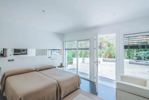 Ibiza Frontline Seaview Villa 30