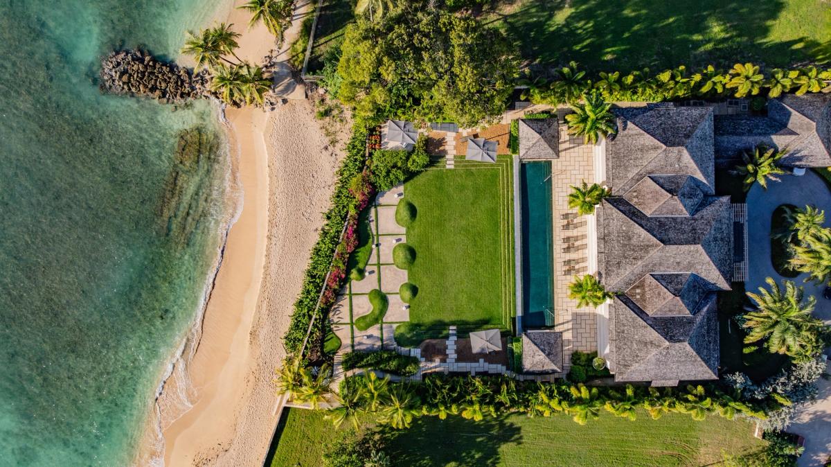 Stylish Contemporary Beachfront Villa in Barbados