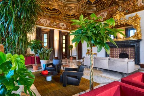 Villa Pliniana, Lake Como Luxury Villa Rental,, Italy