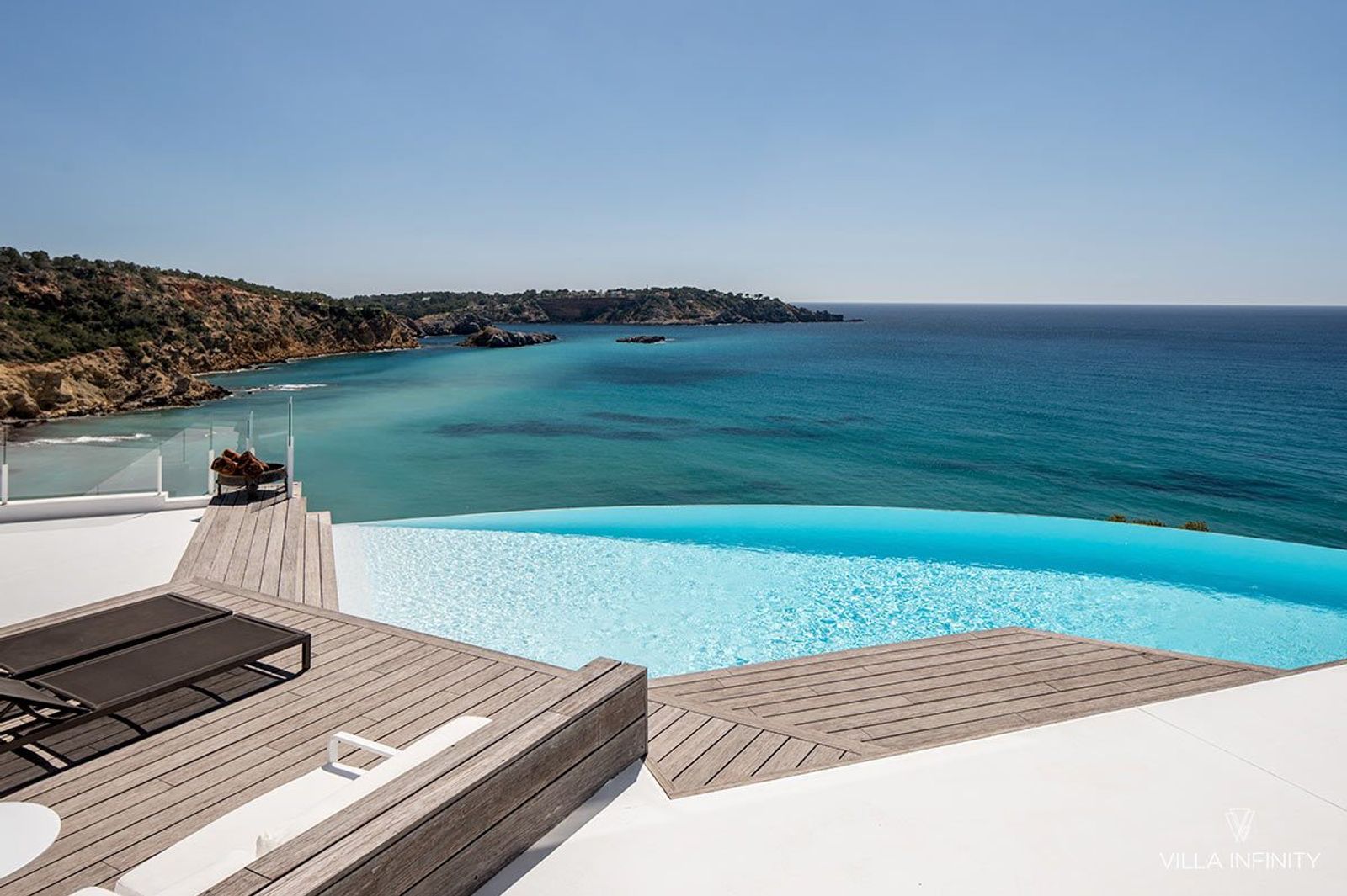 Frontline Property with Exceptional Sea Views in Vista Alegre, Ibiza