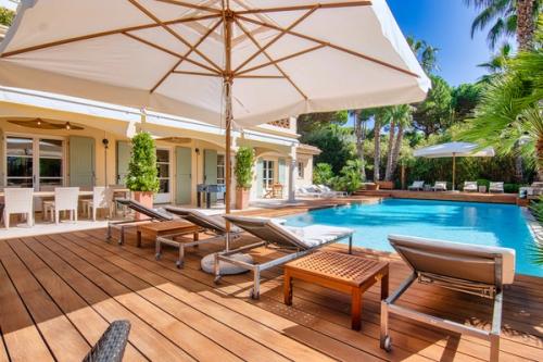 New Villa with Sunset Views in Saint Tropez