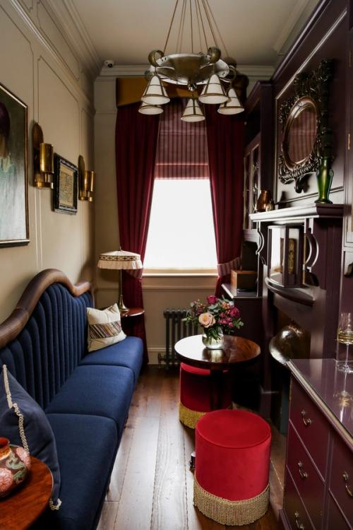 First-floor snug