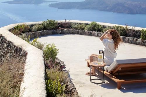 nafsika_estate_villa_santorini