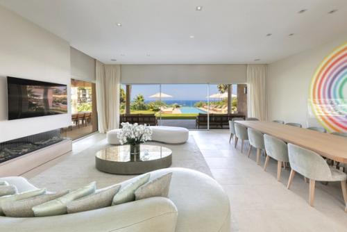 Elegant Villa with Panoramic Views of Pampelonne Beach, St Tropez, France 