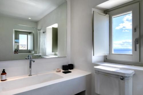 Impressive Estate with Clubhouse, Mykonos, Greece