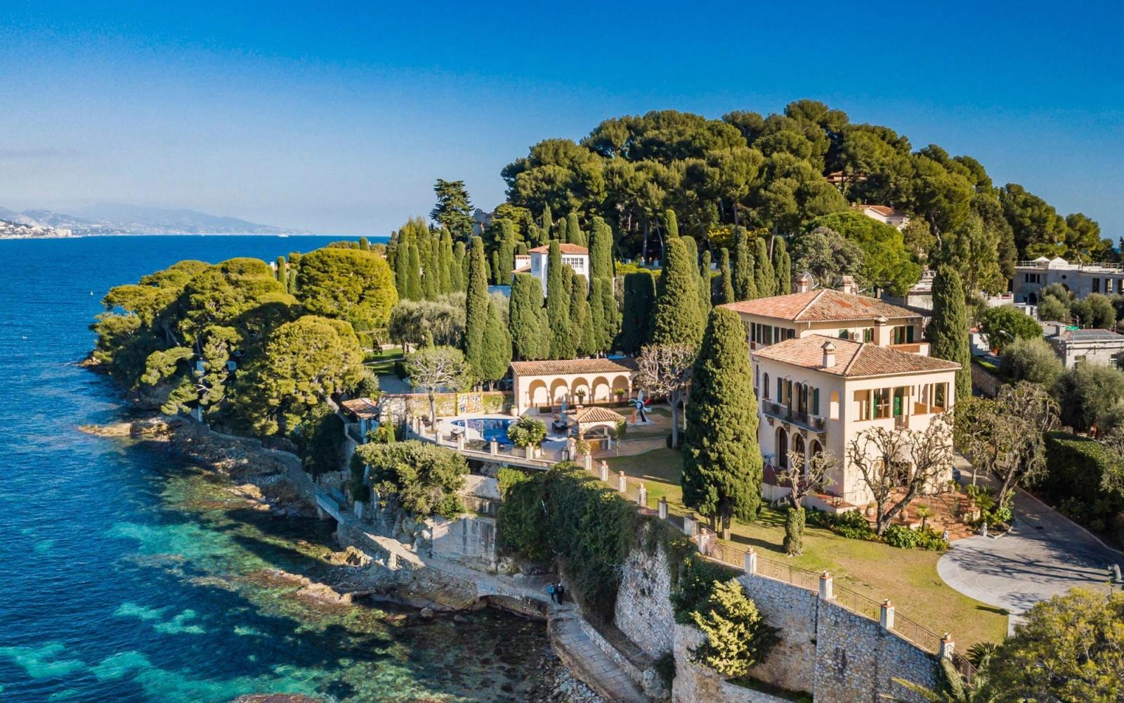 Exceptional Waterfront Villa Overlooking Plage Paloma in Saint-Jean-Cap-Ferrat, France