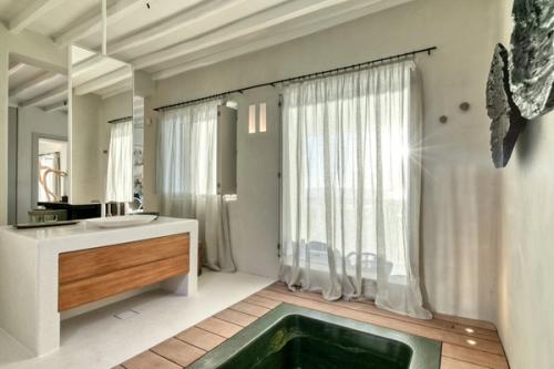 Majestic property in prime Agia Sofia, Mykonos, Greece 