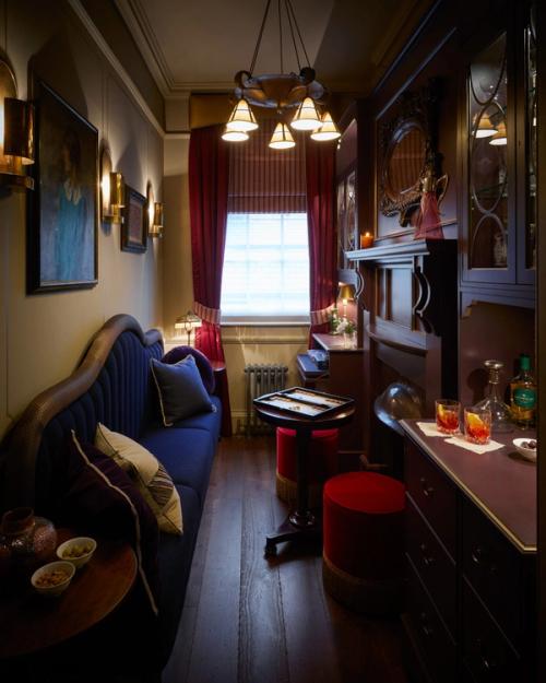 First-floor snug