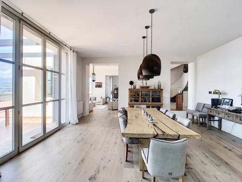 Ultra Luxury Seafront Villa in Cassis, South of France