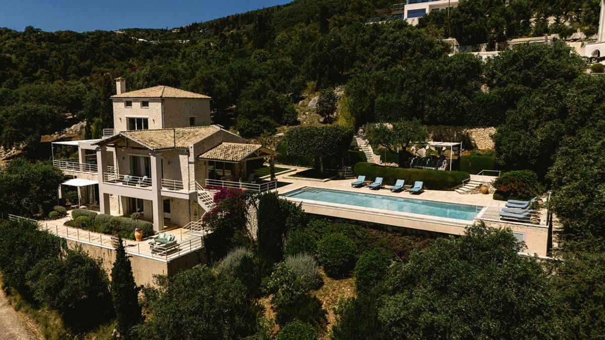 Privacy and Proximity Over Kalami Bay, Corfu