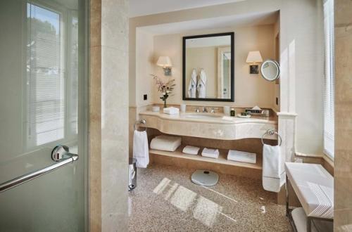 Villa Saint Anne Cap D'Antibes bathroom