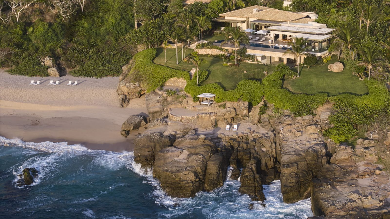 Contemporary Beachfront Hideaway in Punta Mita, Mexico