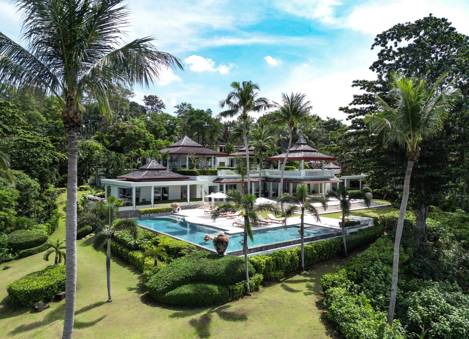 Grand Oceanfront Villa, Phuket, Thailand