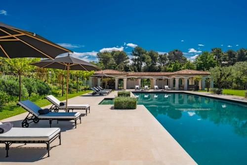 Saint-Paul-de-Vence--Large-Villa-Estate South of France
