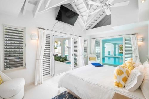 Mandalay Ultra Luxury Villa Long Bay Beach Turks & Caicos